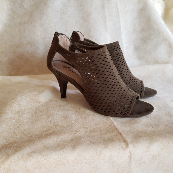 green gladiator heels